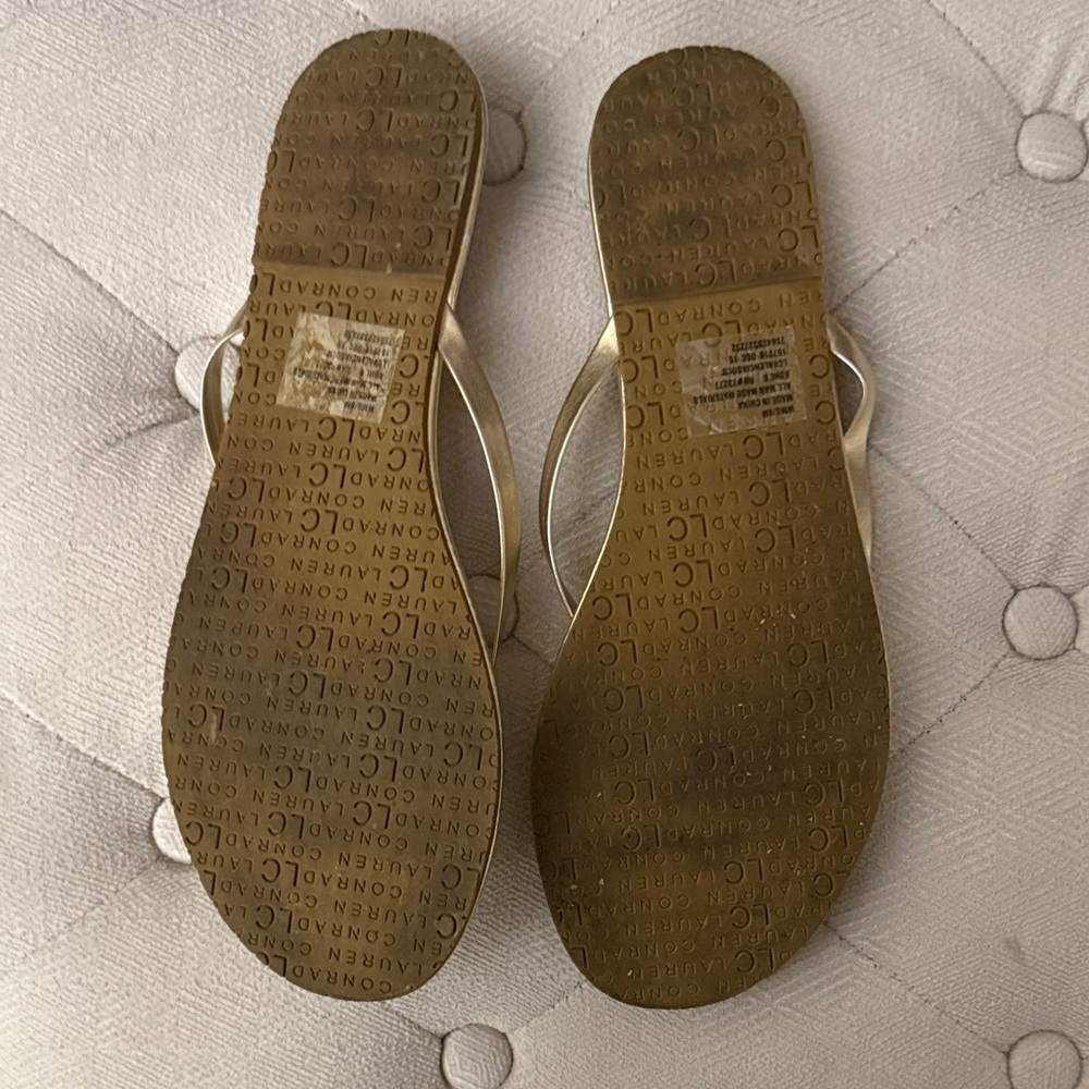 LC Lauren Conrad Metallic Gold Sandals - Picture 2 of 3